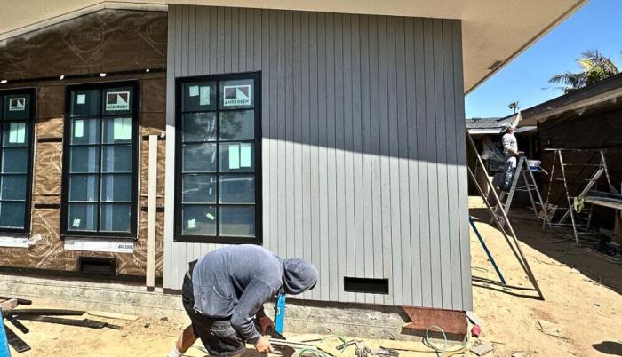 Wood siding contractors